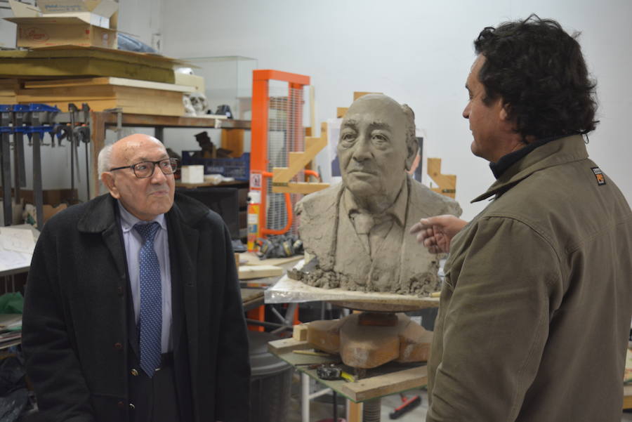 Fotos: Así será el busto al Hermano Tomás