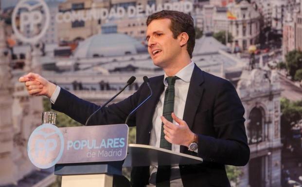 Casado reivindica como propios los temas centrales de Vox