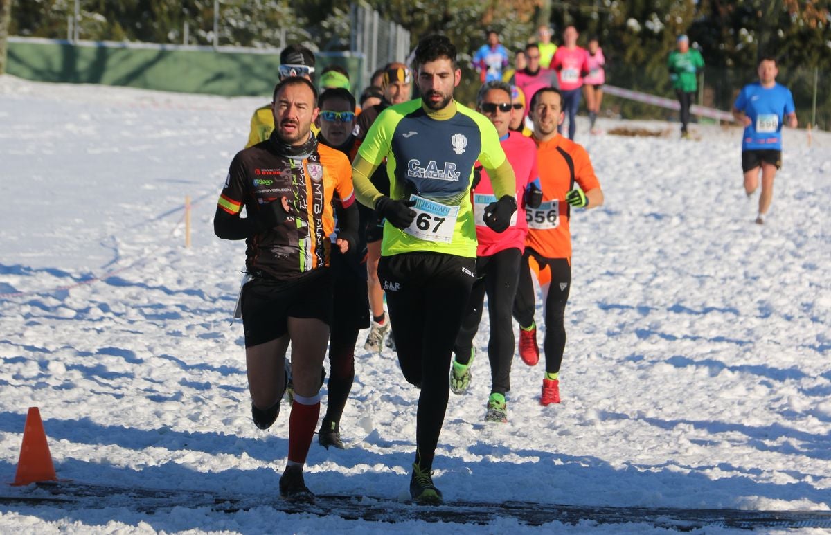 Fotos: Las imágenes del cross popular de San Miguel del Camino