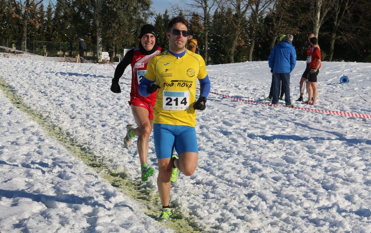 Fotos: Las imágenes del cross popular de San Miguel del Camino