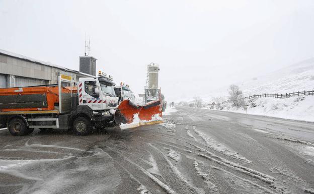 Máquina quitanienes en la provincia de León.