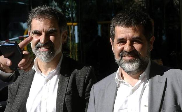 Los líderes de la ANC y Òmnium, Jordi Cuixart y Jordi Sánchez. 
