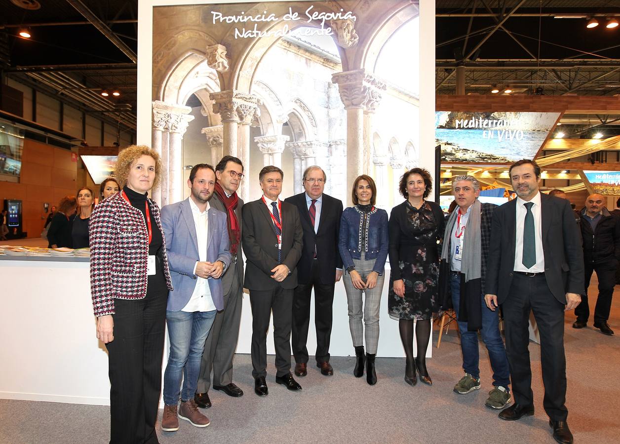 Fotos: Juan Vicente Herrera visita el stand de Castilla y Leób en Fitur