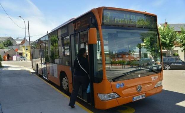 Autobús del servicio del TUP de la capital berciana. 
