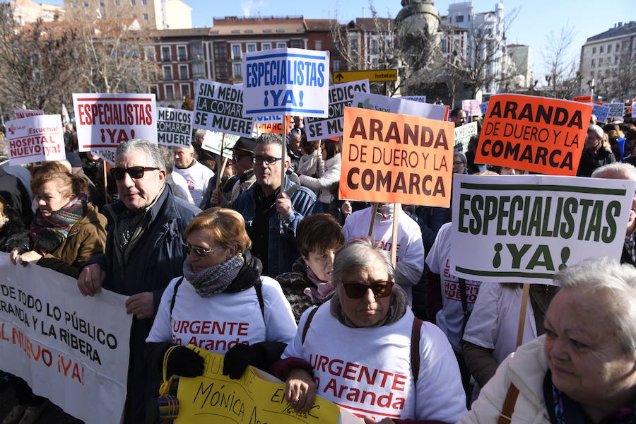 Fotos: Manifestación en Valladolid en defensa de la sanidad pública de Castilla y León