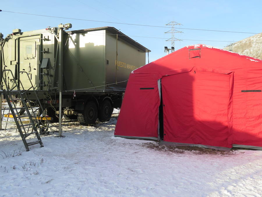 Fotos: Así es el puesto de mando de la UME