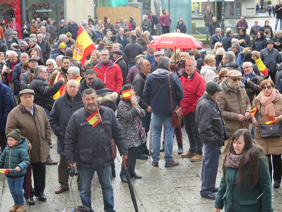 Fotos: Manifestación por la unidad de España en León