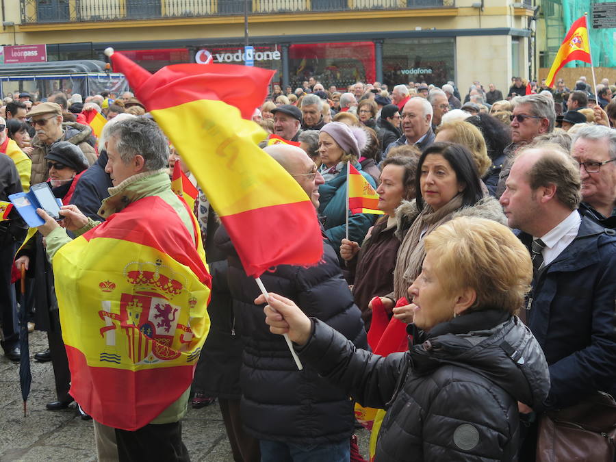 Fotos: Manifestación por la unidad de España en León