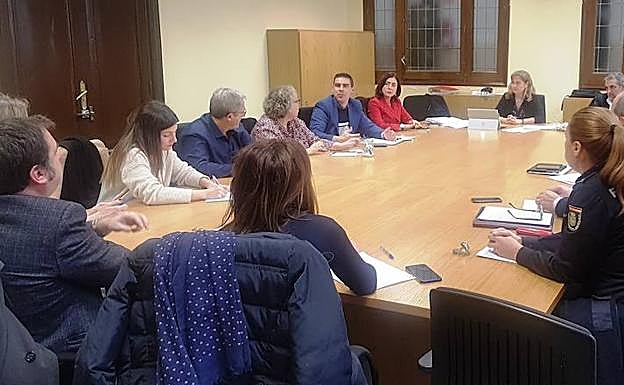 Reunión de la comisión provincial de Coordinación contra la Violencia de Gënero. 