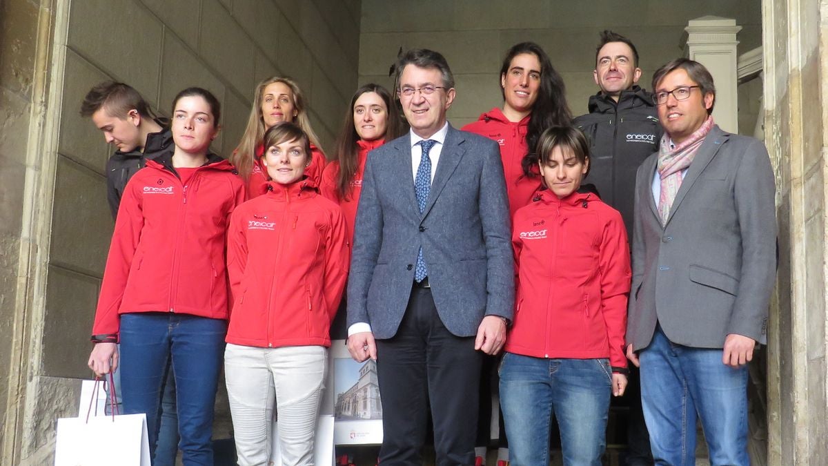 Fotos: Recepción de la Diputación al Eneicat