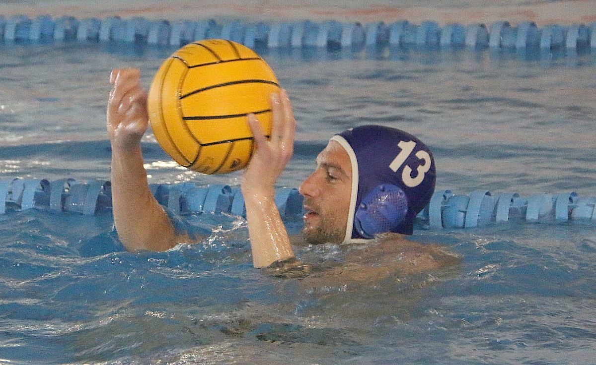 Fotos: El primer equipo de waterpolo de León