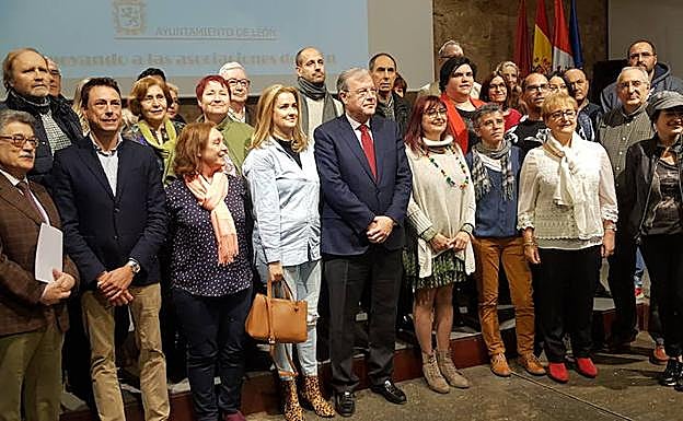 Galería. Foto de familia.