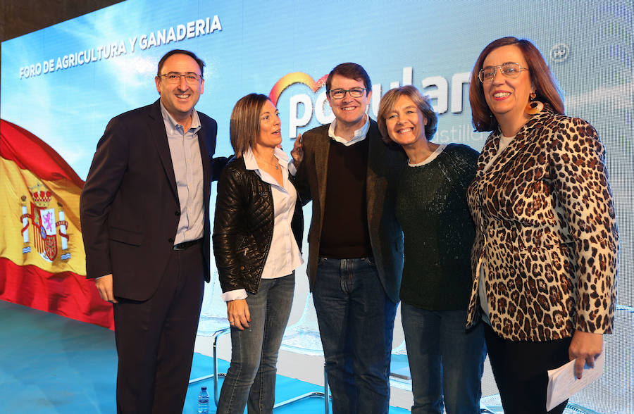 Fotos: Foro de Agricultura y Ganadería del PPCyL en Becerril de Campos