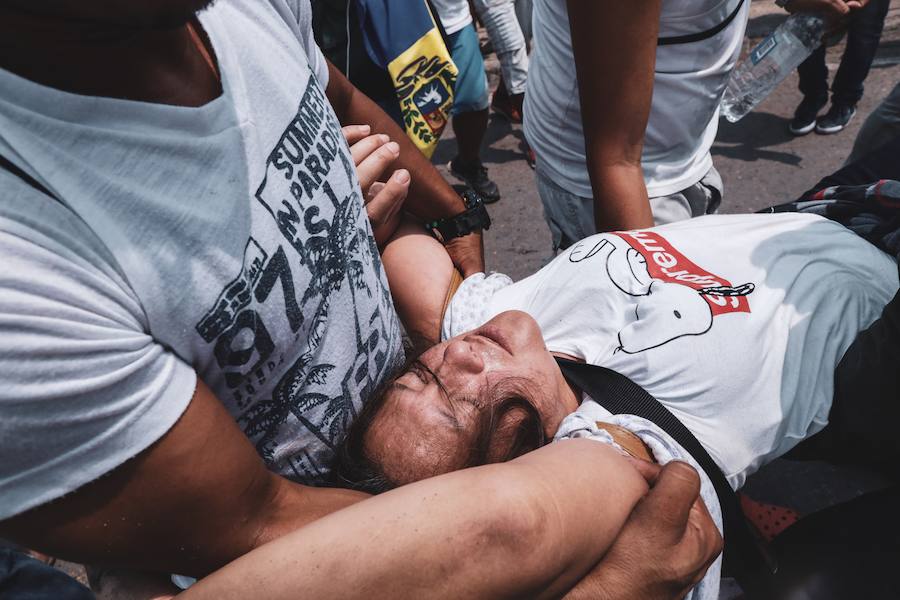 Más de 40 persontas resultaron heridas en el puente Ureña, frontera entre Colombia y Venezuela 