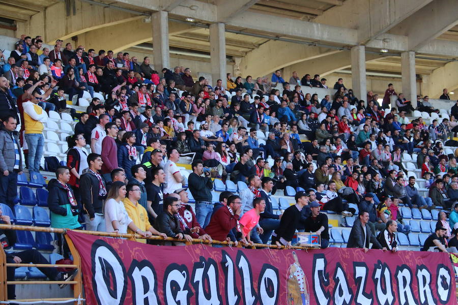 El equipo leonés se deshace con facilidad del Unión Adarve gracias a los goles de Saúl, Aridane y Yeray | Los hombres de Aira logran completar uno de sus mejores partidos y dejan la portería a cero, dando una alegría completa a su afición