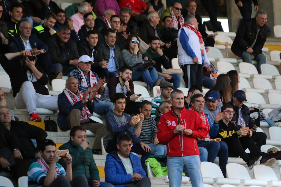 El equipo leonés se deshace con facilidad del Unión Adarve gracias a los goles de Saúl, Aridane y Yeray | Los hombres de Aira logran completar uno de sus mejores partidos y dejan la portería a cero, dando una alegría completa a su afición