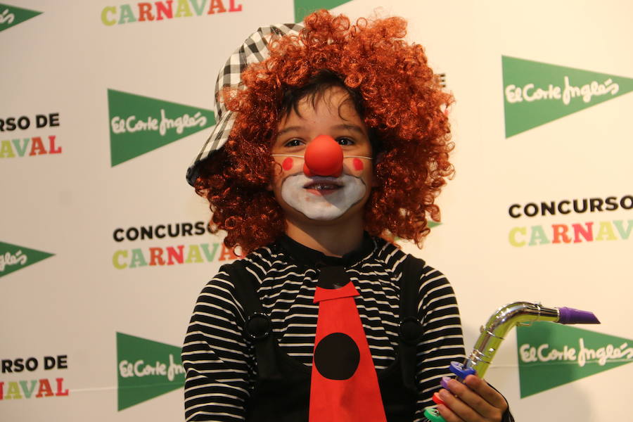 Fotos: El Carnaval de El Corte Inglés y leonoticias