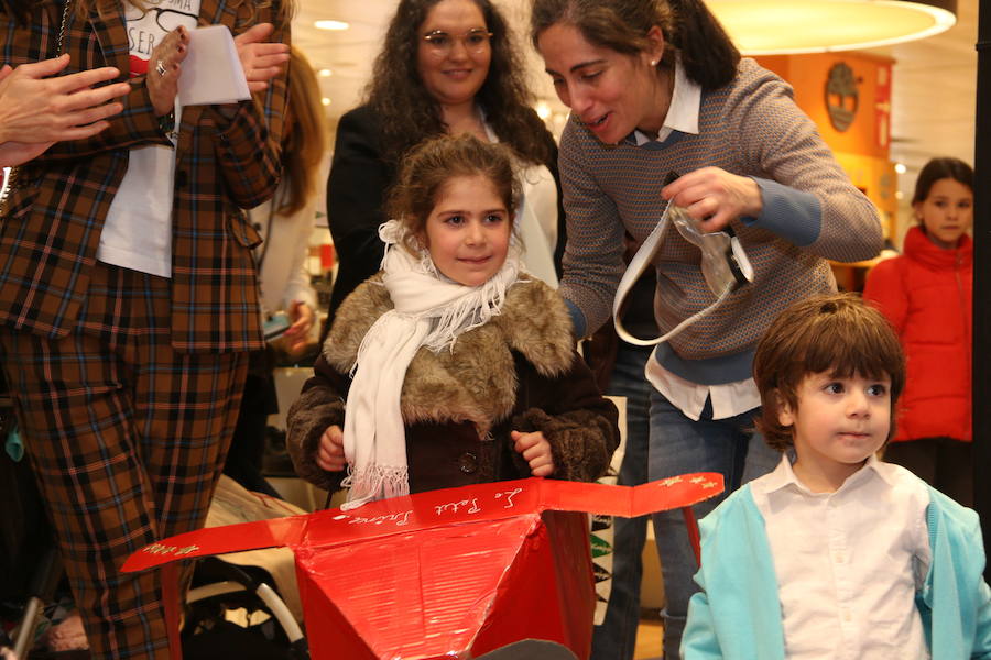 Fotos: El Carnaval de El Corte Inglés y leonoticias