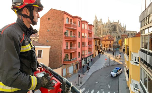 Efectivos de Bomberos, durante una de sus intervenciones.