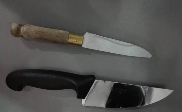 Cuchillos utilizados en la agresión. 