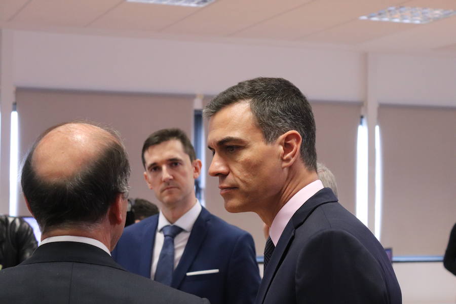 Fotos: La visita de Pedro Sánchez al Instituto Tecnológico de Castilla y León en Burgos, en imágenes