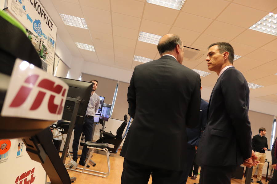 Fotos: La visita de Pedro Sánchez al Instituto Tecnológico de Castilla y León en Burgos, en imágenes