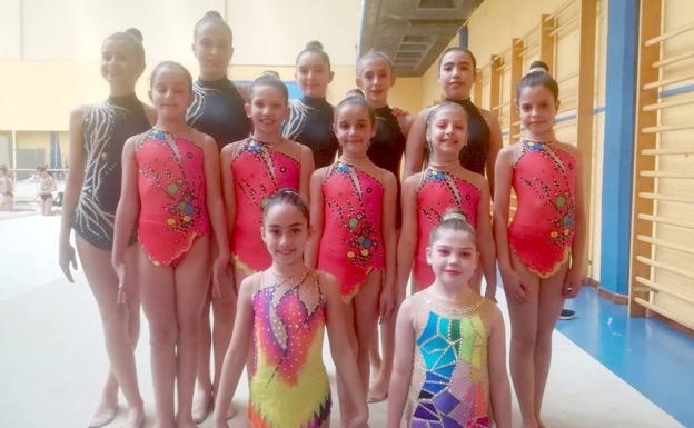 Grupo de gimnastas astorganas.