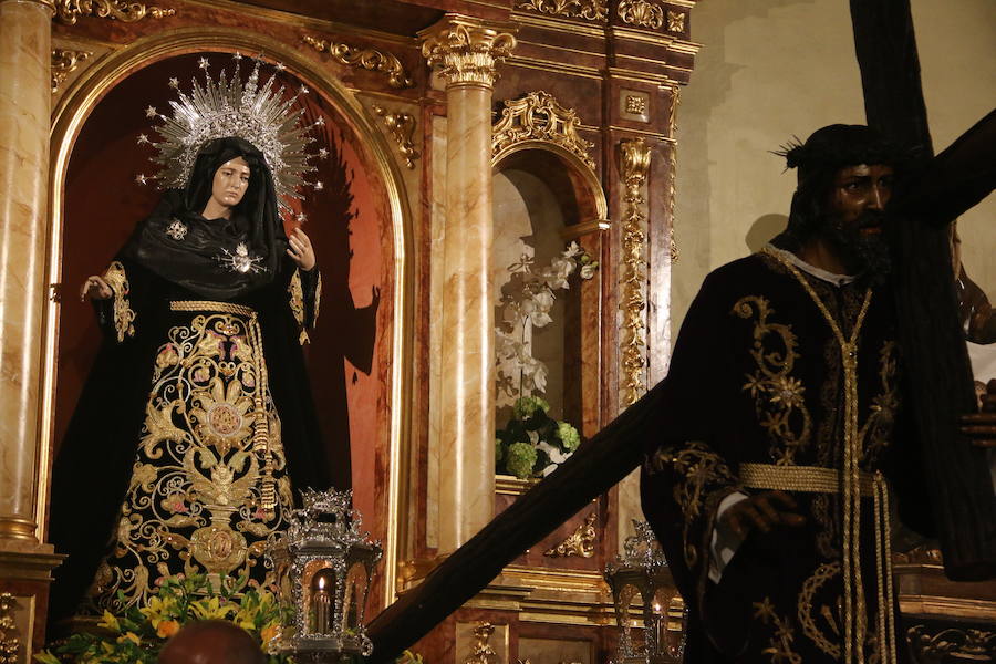 Fotos: Besapié en Santa Nonia