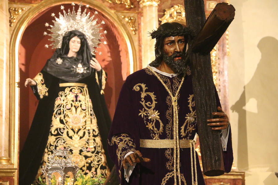 Fotos: Besapié en Santa Nonia