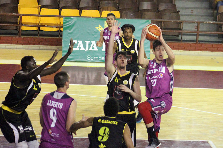 Fotos: Derrota de Reino de León ante Innova Chef (61-90)