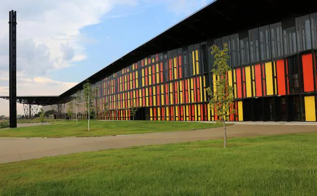 Imagen exterior del Palacio de Exposiciones.