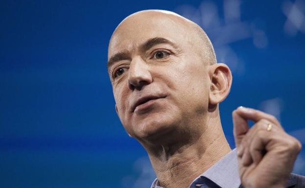 El fundador de Amazon ya tiene al 'topo' de la filtración de sus mensajes íntimos