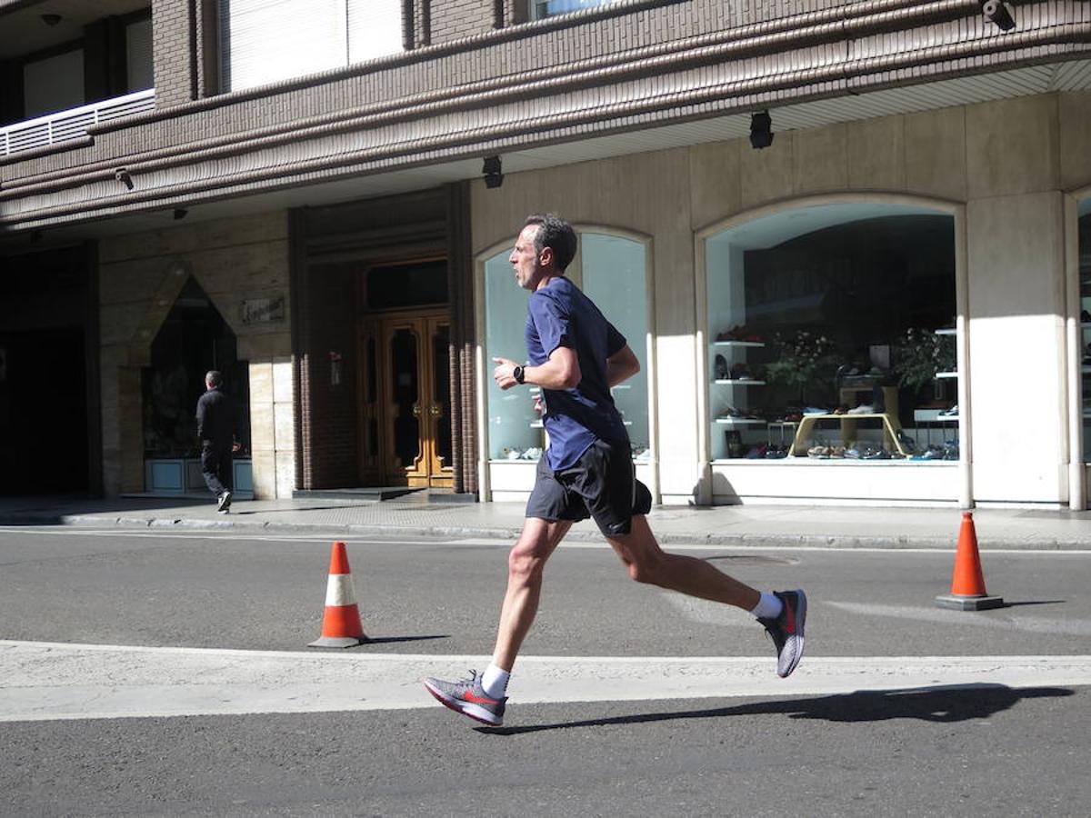 Fotos: La Media Maratón, a su paso por Burgo Nuevo e Independencia