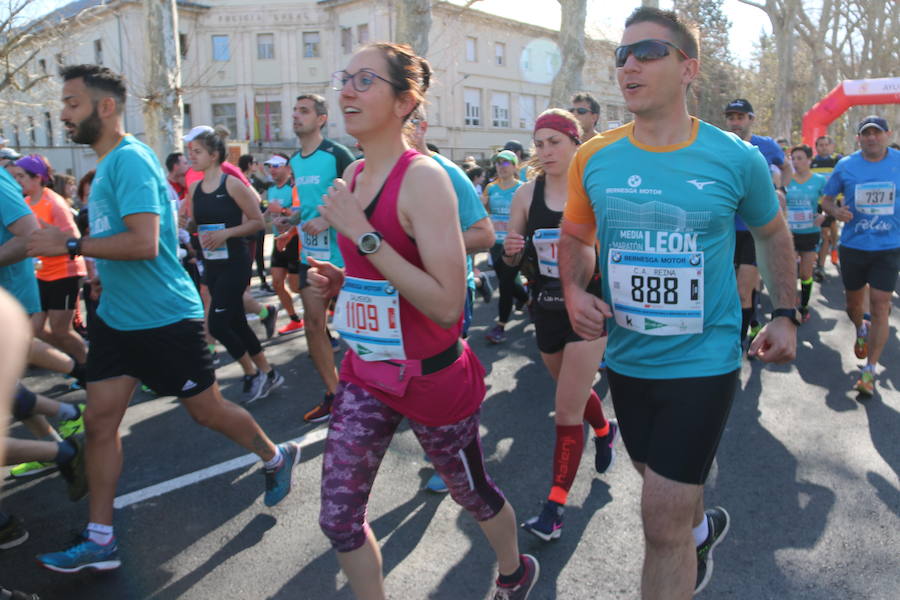 Fotos: Salida de la Media Maratón