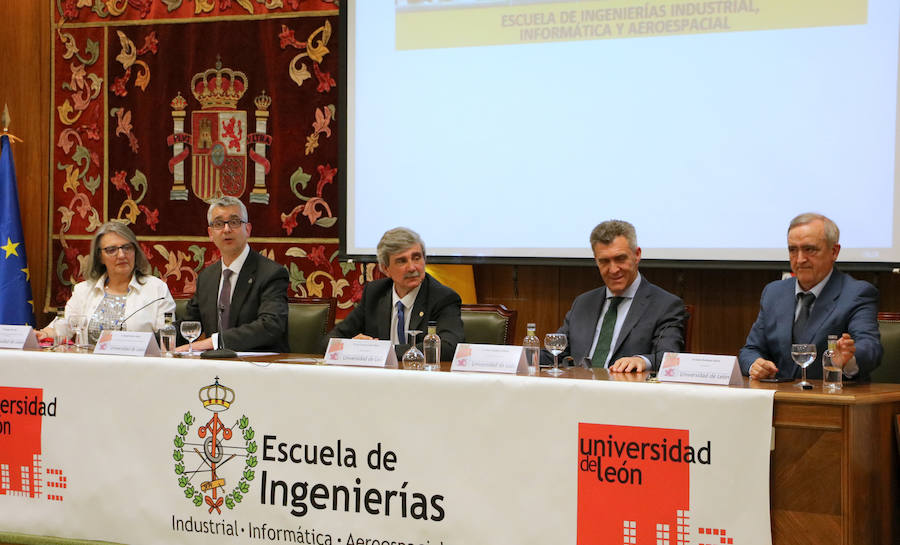 Fotos: Festividad de la Escuela de Ingenierías Industrial, Informática y Aeroespacial de la ULE