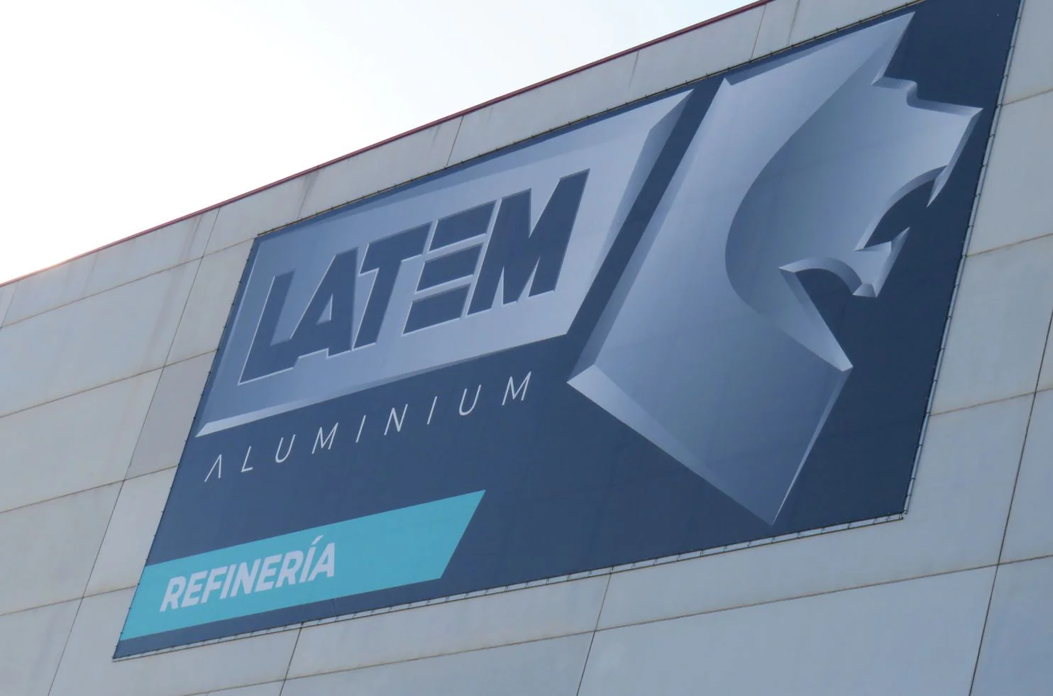 Latem Aluminium SA invierte diez millones de euros en el Polígono de Villadangos en una innovadora factoría que permitirá producir 30.000 toneladas anuales de aluminio secundario