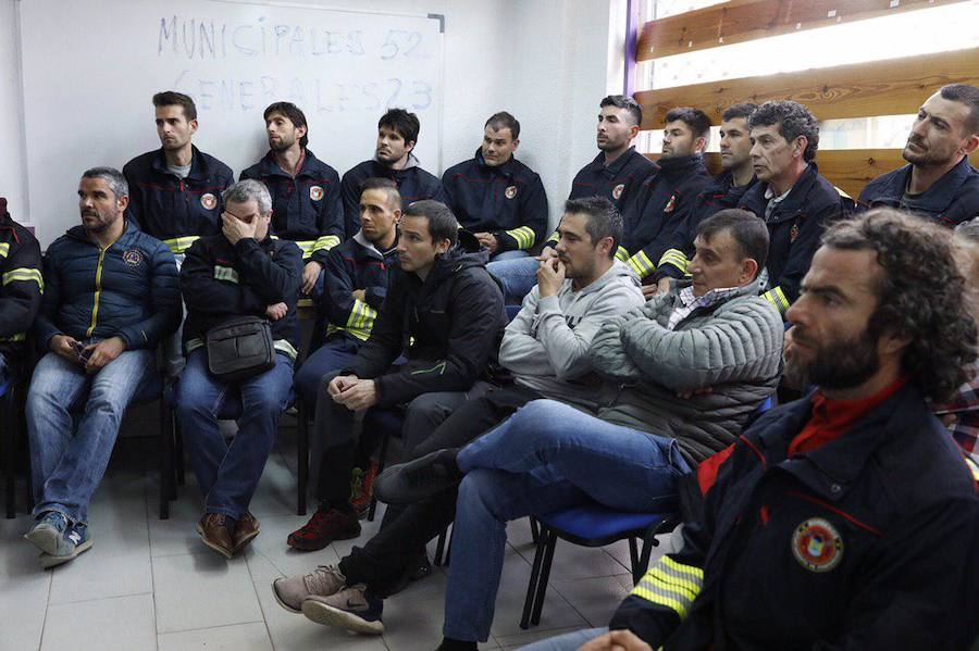 Fotos: Podemos mantiene una reunión con Bomberos de todo el país