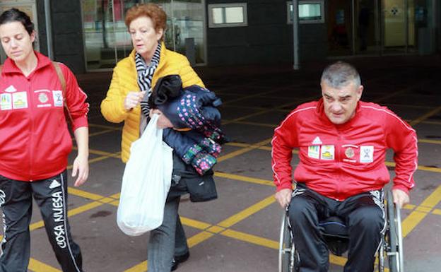 Patricia Sala y Jesús Fernández, a los lados. :