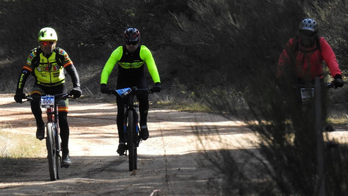 700 corredores se citan en la Power Race 2019 con la presencia de numeroso público y que ha tenido al exprofesional Santiago Blanco Gil como gran protagonista