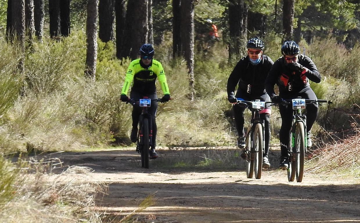 700 corredores se citan en la Power Race 2019 con la presencia de numeroso público y que ha tenido al exprofesional Santiago Blanco Gil como gran protagonista