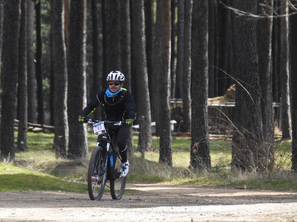 700 corredores se citan en la Power Race 2019 con la presencia de numeroso público y que ha tenido al exprofesional Santiago Blanco Gil como gran protagonista