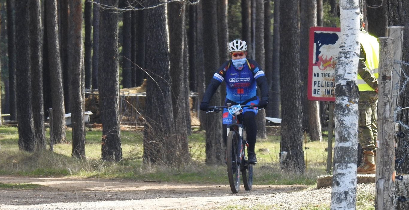 700 corredores se citan en la Power Race 2019 con la presencia de numeroso público y que ha tenido al exprofesional Santiago Blanco Gil como gran protagonista