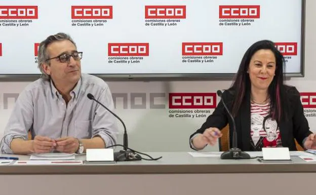 El secretario de Empleo de CC OO, Saturnino Fernández, y la técnico del departamento, Beatriz Sanz.