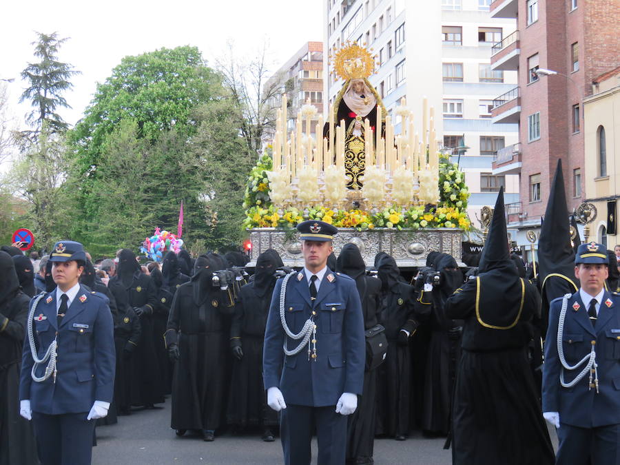 Fotos: Imágenes de la procesión del Dolor de Nuestra Madre