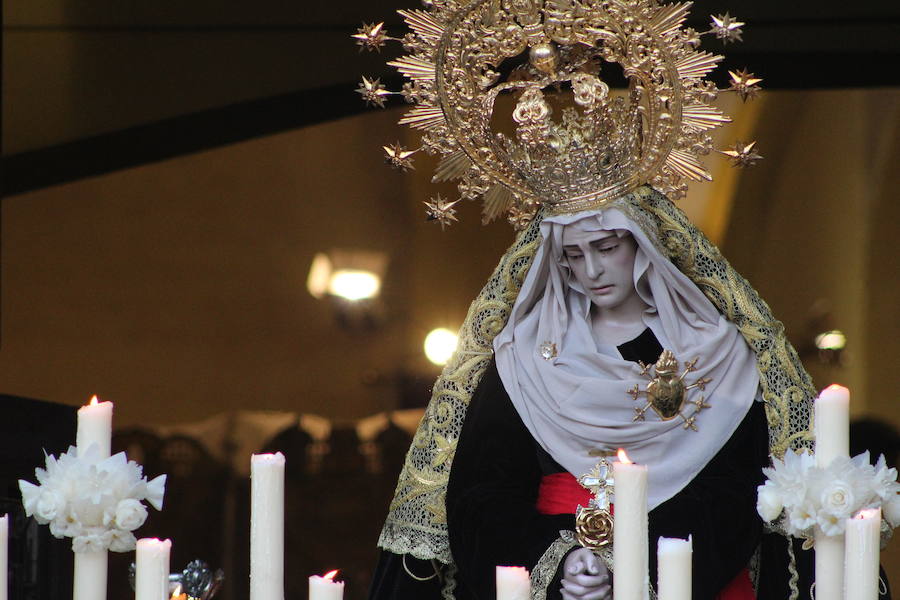 Fotos: Imágenes de la procesión del Dolor de Nuestra Madre