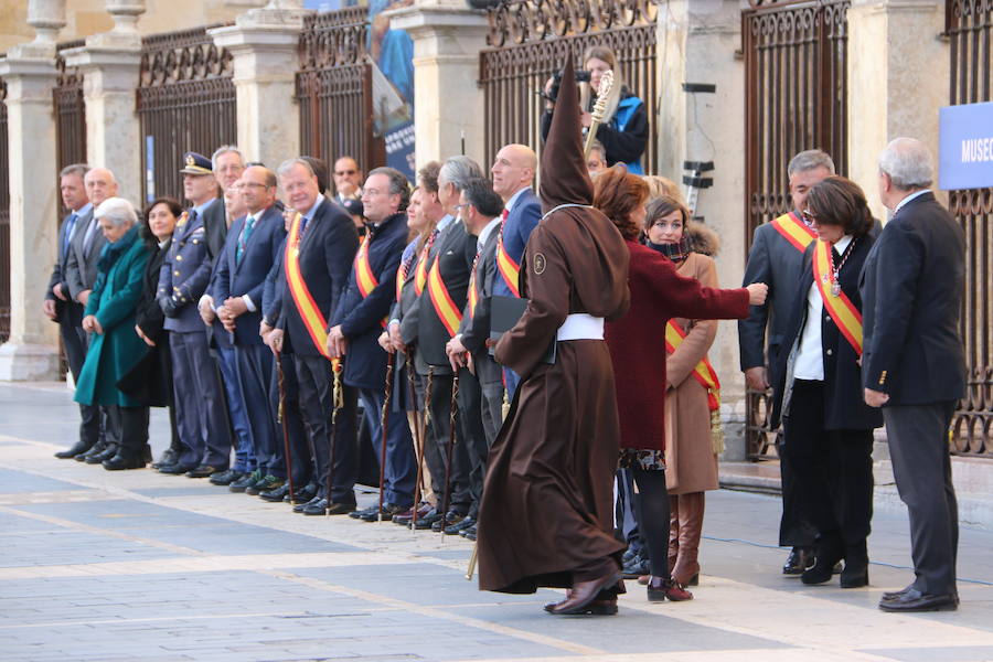 Fotos: Acto del Perdón en la Catedral de León