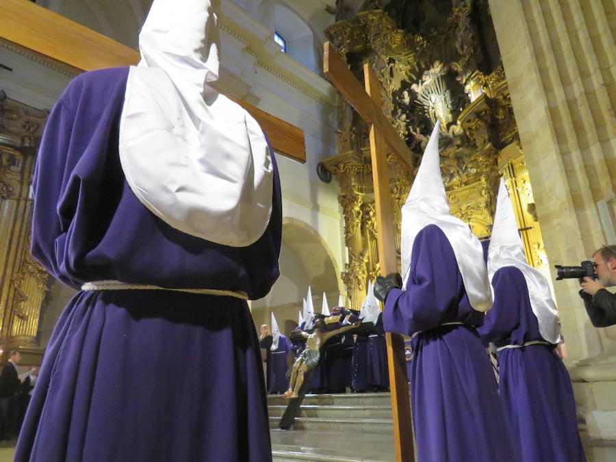 Fotos: Imágenes del Vía Crucis Leonés Cantado