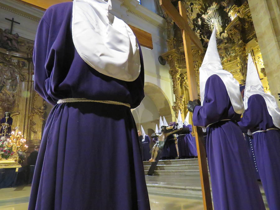 Fotos: Imágenes del Vía Crucis Leonés Cantado