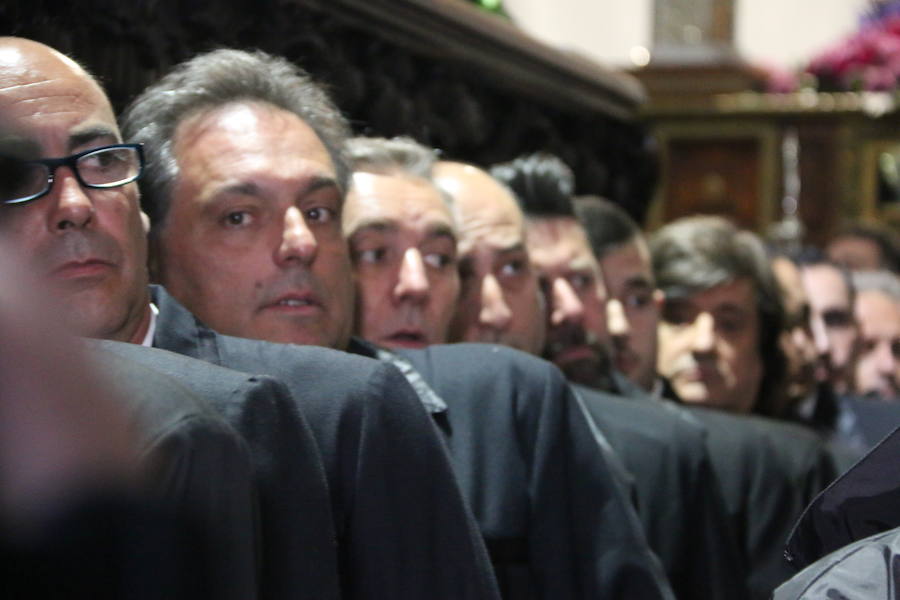 Fotos: Suspendida la Procesión de la Virgen de la Amargura