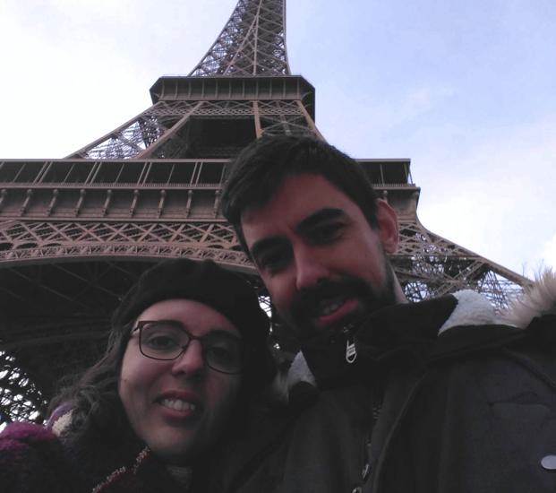 Eva y Guzmán, durante su viaje a Paris. 